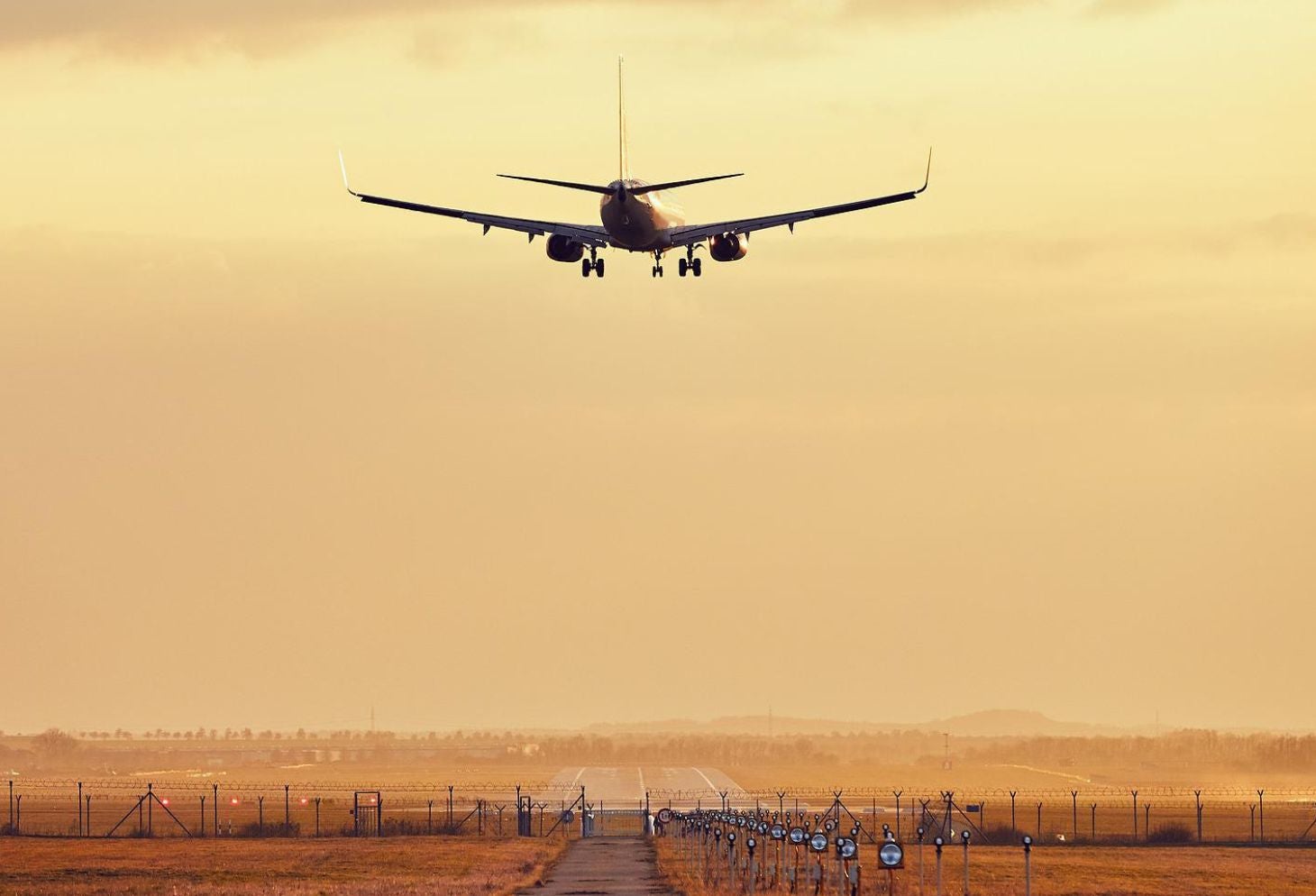 Come viaggiare in modo sostenibile in aereo