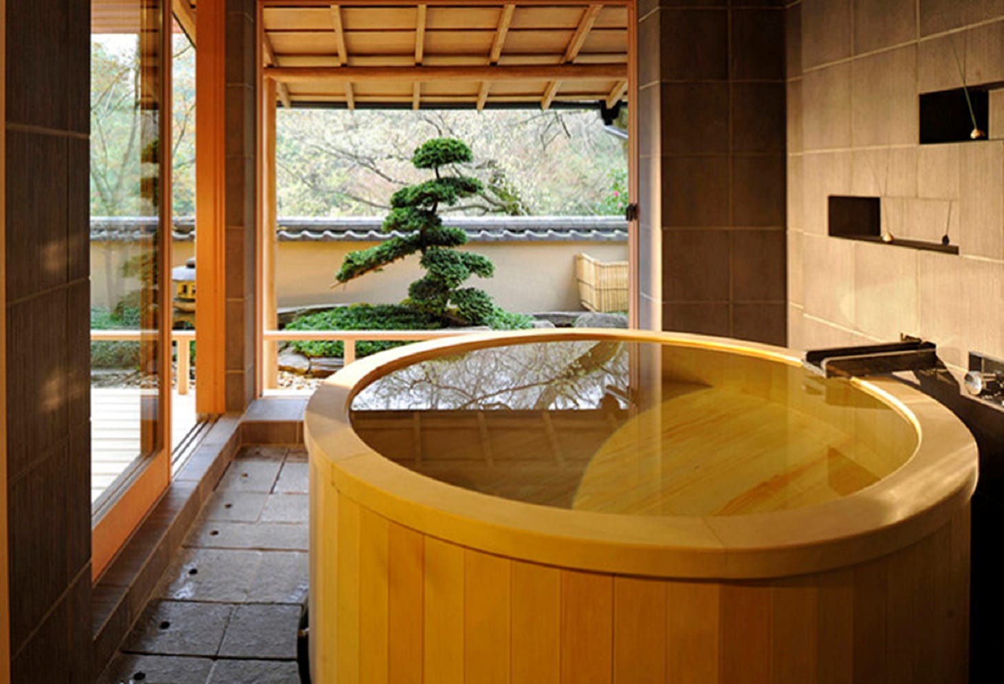 Il rito del benessere giapponese: alla scoperta di bagno ofuro