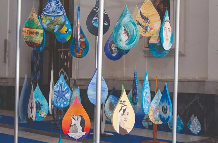 Gocce d'Acqua: l’installazione artistica dedicata all’acqua