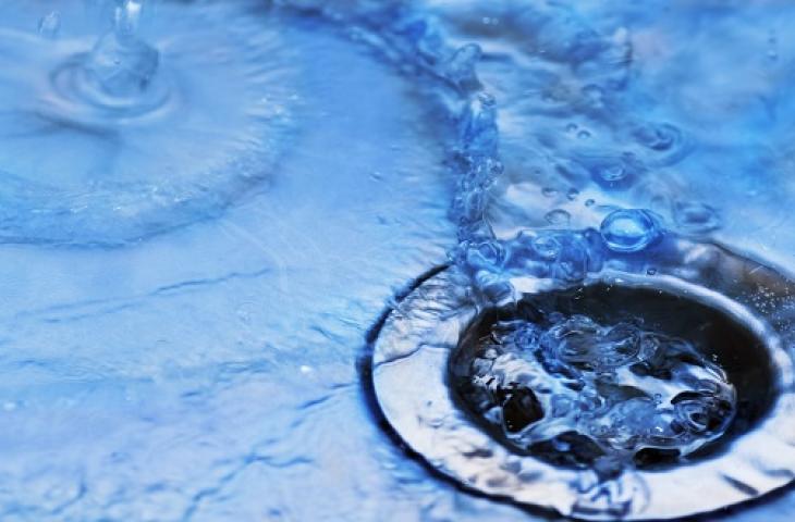 Americani, consumano il doppio dell'acqua che credono di utilizzare