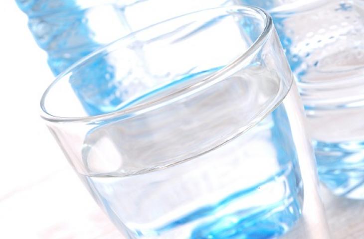 Regno Unito: il mercato dell'acqua in bottiglia cresce 10% nel 2013