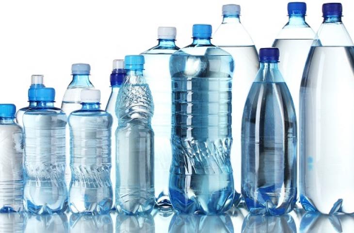 In Cina il mercato dell'acqua in bottiglia non conosce crisi