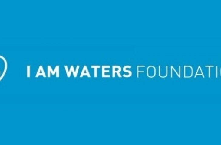 I Am Waters Foundation, acqua e amore per i senzatetto