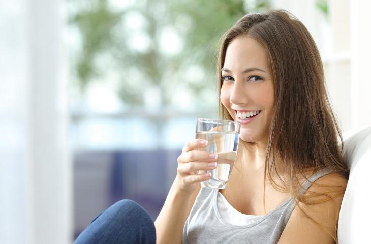 5 semplici consigli per bere più acqua 