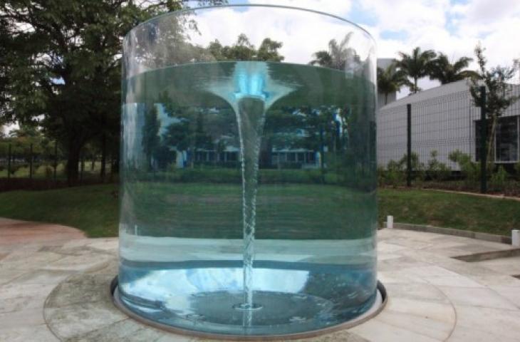 Le Water Sculptures di William Pye