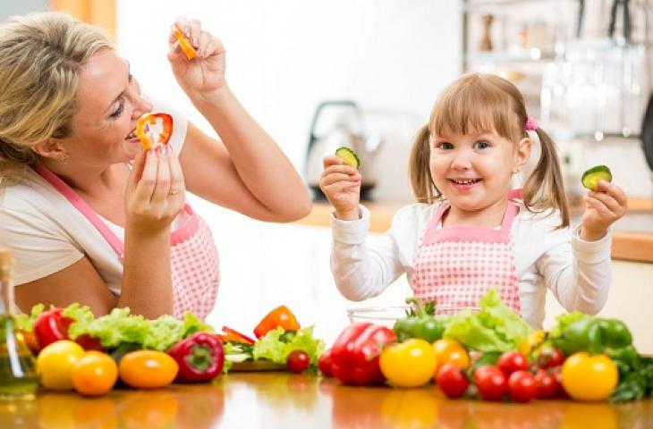 Un bambino su 2 bocciato in alimentazione e idratazione