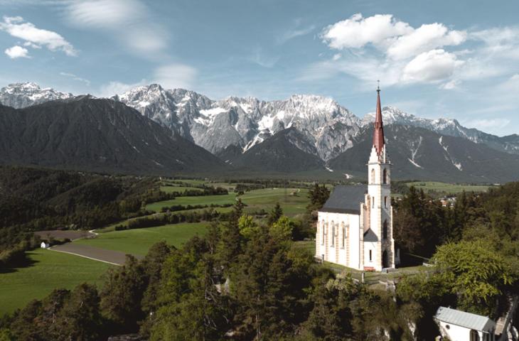 L’oro blu di Innsbruck il viaggio dell’acqua alpina tra sorgenti millenarie e benessere