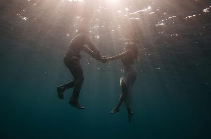 Per gli amanti dell’acqua arriva l’underwater wedding