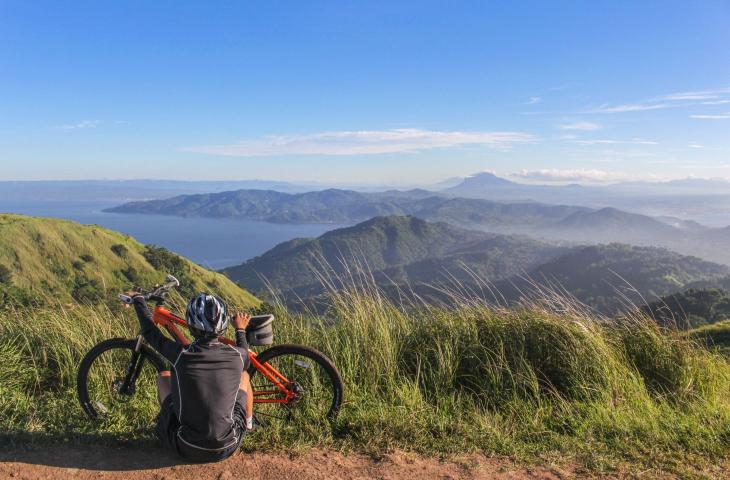 Milano-Belfast in bici: 2.500 km per promuovere la sostenibilità