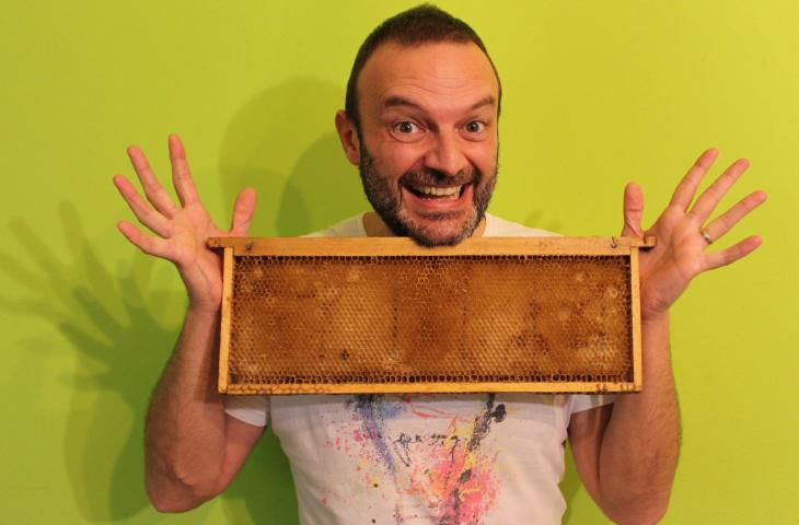 Giuseppe Manno e la protezione delle api e della biodiversità tramite il progetto Apicoltura Urbana  