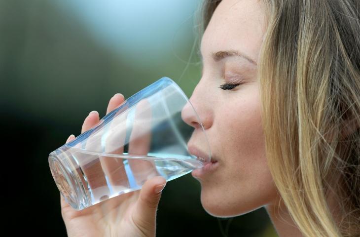 #gallonofwateraday e l’idratazione sui social: interviene l’esperto 