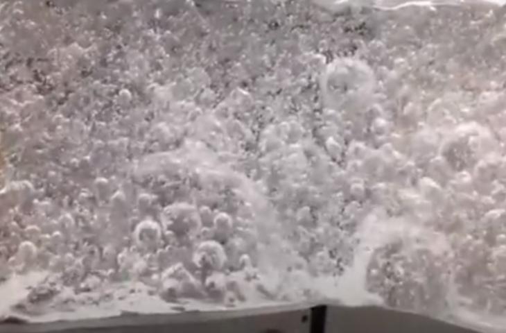 Acqua nello spazio: esperimenti per capire come si muove – In a Bottle