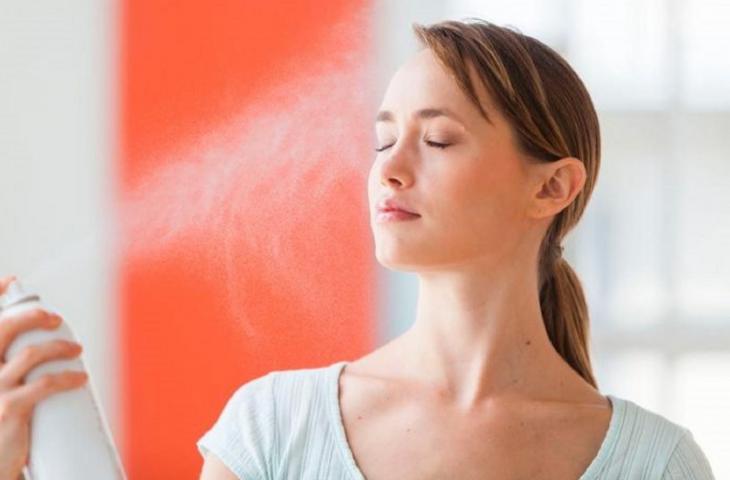 Acqua termale spray: i benefici in estate