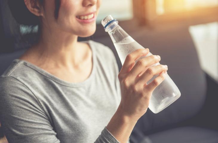 Arriva la terapia idrica giapponese per perdere peso – In a Bottle