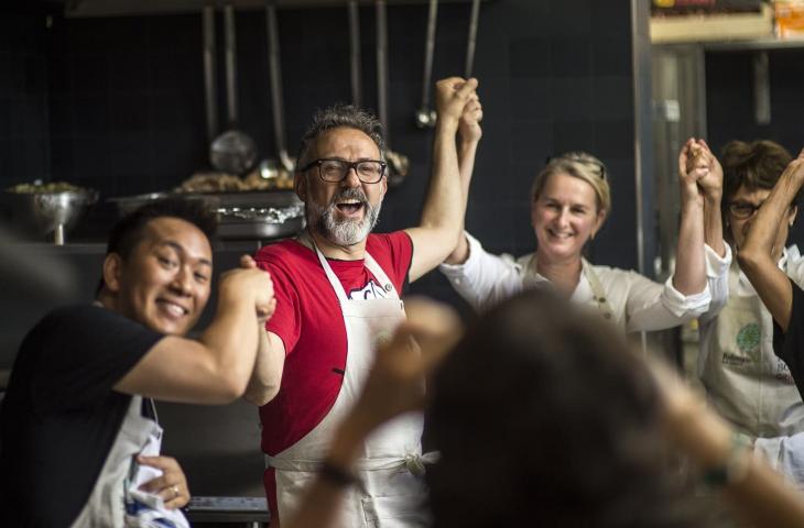 Come evitare lo spreco alimentare, i consigli di Massimo Bottura