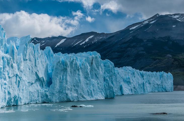 Il ghiacciaio Perito Moreno dà spettacolo in Patagonia alt_tag