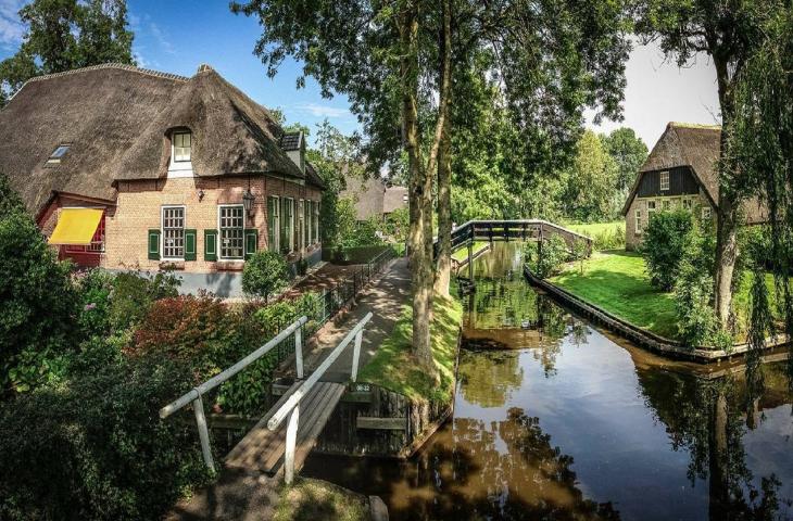 Giethoorn, la Venezia dei Paesi Bassi 