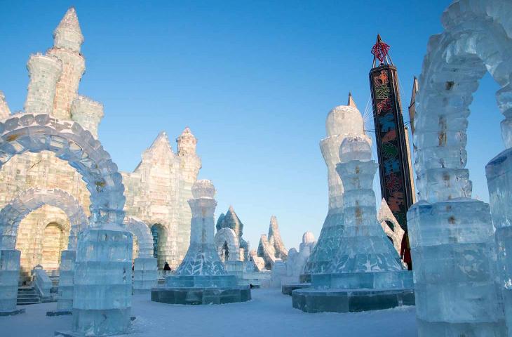 Le sculture di ghiaccio, attrazione turistica della città cinese di Harbin - In a Bottle