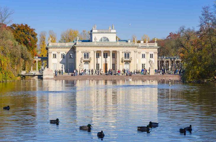 Palazzo sull’Acqua a Varsavia in Polonia – In a Bottle