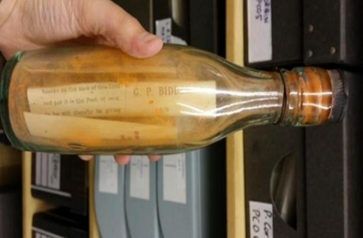 Messaggio in bottiglia, a destinazione dopo un secolo in mare 
