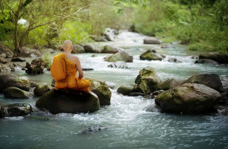Acqua e Religione Buddhista: Pulizia e Purificazione – In a Bottle