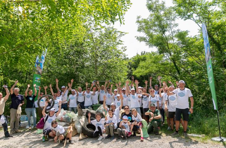 Nestlé on the front line during cleaning activities organised to mark World Oceans Day - In a Bottle