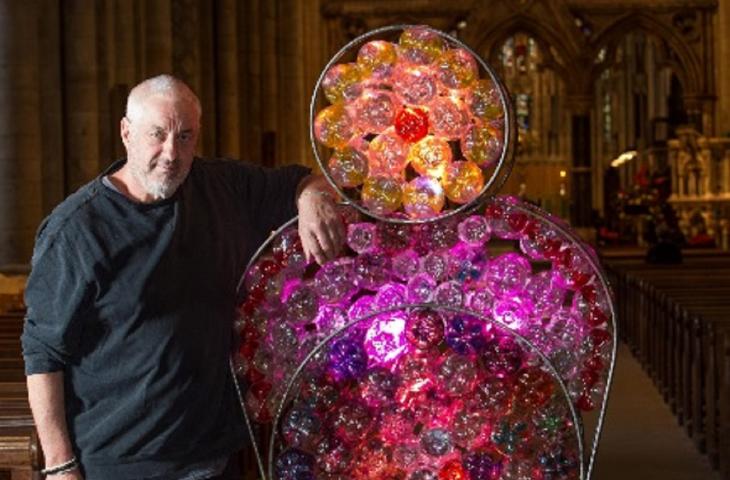 Il rosone “riciclato” di Stephenson illumina la Cattedrale di Durham