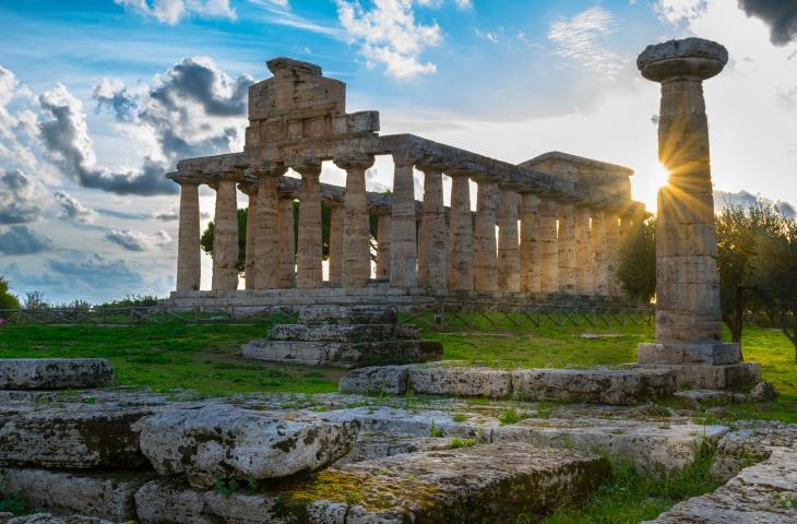 Paestum: Poseidonia in Mostra tra Archeologia e Clima– In a Bottle