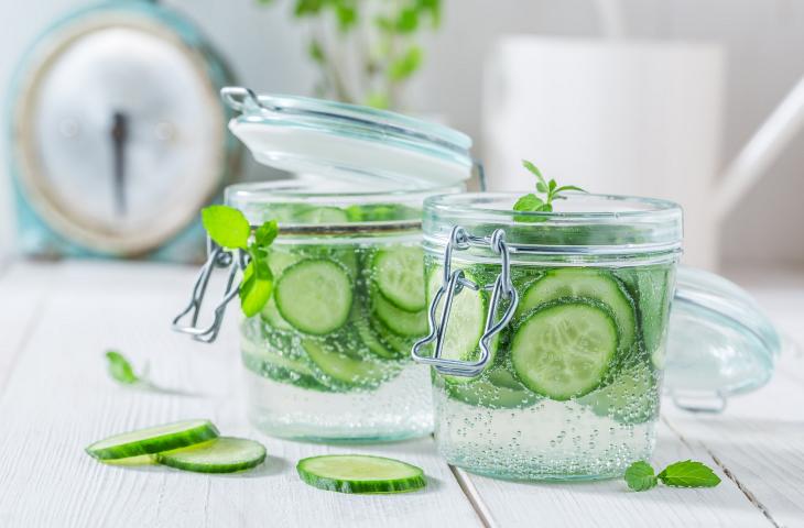 Scopri tutti i benefici dell'acqua al cetriolo