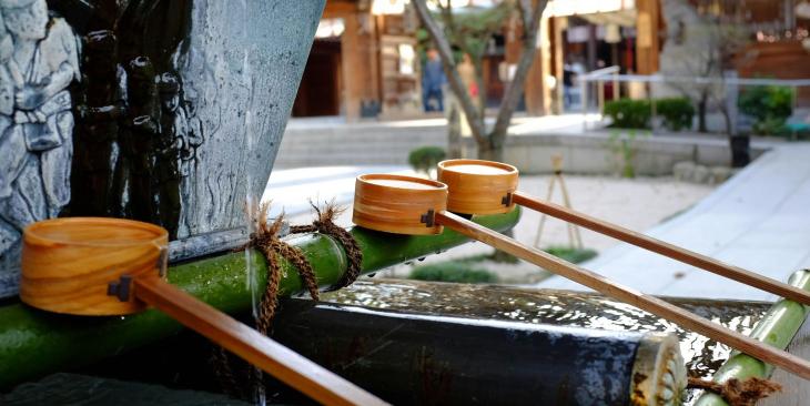 I riti dell’acqua nel mondo: tra sacralità, purificazione e identità