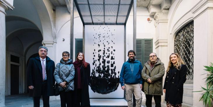 Da rifiuto a opera d’arte: Terra Rara restituisce più di tre quintali di plastica e oltre 100 kg di metalli