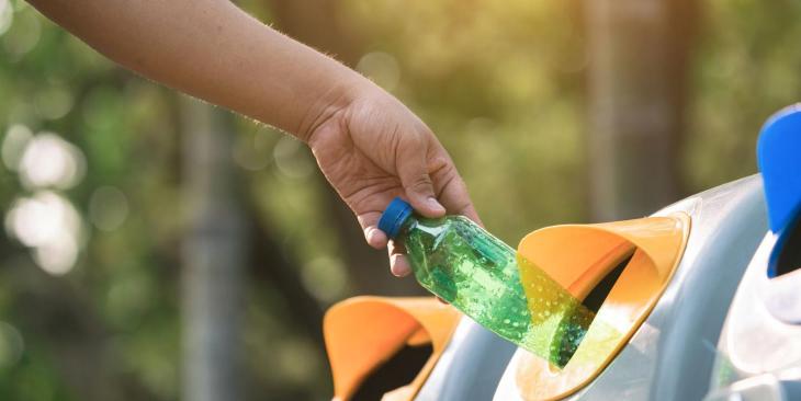 L’impegno del Gruppo Sanpellegrino per il riciclo delle bottiglie PET - In a Bottle