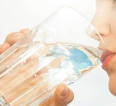 Una corretta idratazione protegge la salute in inverno