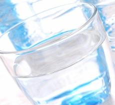 Regno Unito: il mercato dell'acqua in bottiglia cresce 10% nel 2013