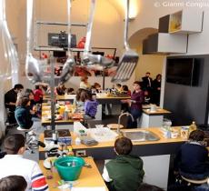 Bambini e famiglie a scuola di acqua e idratazione con Sanpellegrino