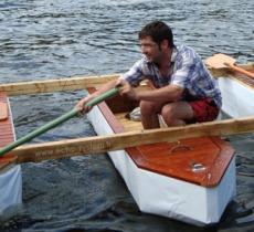 Navigare su un mare di plastica? La tendenza degli "eco-catamarani"