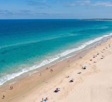Perché le spiagge che cambiano forma ogni estate