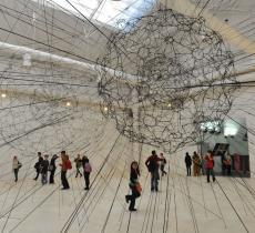 Tomàs Saraceno: l’artista argentino tra ragnatele e sostenibilità 