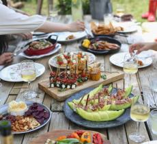 Giornata Mondiale dell’Amicizia, spizzicare insieme fortifica le relazioni