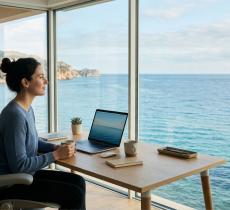 L’effetto "Blue Mind" e il potere calmante dell’acqua visiva a lavoro