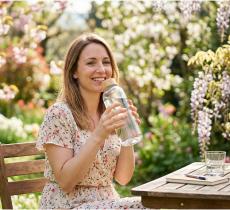 Brain Fog primaverile: i benefici di una corretta idratazione quando la mente è annebbiata