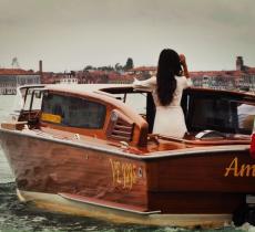 Amore, a Venezia la storica water limousine diventa sostenibile