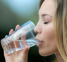 #gallonofwateraday e l’idratazione sui social: interviene l’esperto 