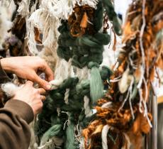 Plot, l’opera d’arte che promuove la sostenibilità nella moda