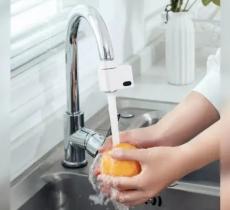 Xiaoda IPX6, l’adattatore che permette di aprire il rubinetto senza contatto Xiaoda IPX6, l’adattatore che permette di aprire il rubinetto senza contatto