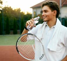 Quanta acqua beve un tennista? - In a Bottle