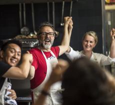 Come evitare lo spreco alimentare, i consigli di Massimo Bottura