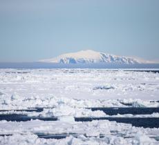 Cambiamenti climatici: possibile ricongelare le calotte polari 