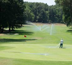 Acqua Rigenerata per Irrigare Campi Golf dalla Spagna – In a Bottle