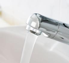 Ecco il decalogo per valutare la qualità dell’acqua in casa